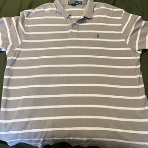 Grey polo with green horse